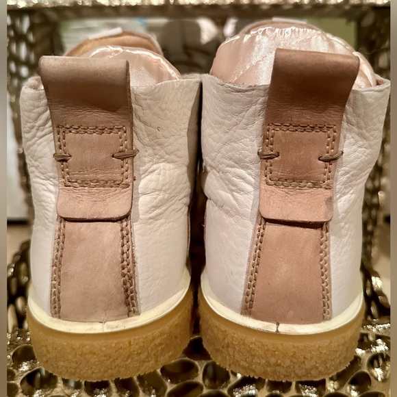 EUC 💠 ECCO “Crepetray” Chukka Boot in Creamy-white full grain leather. Size 9/40 - Picture 4 of 12